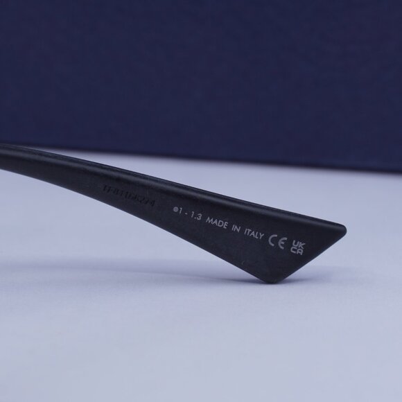 Dior DIORXPLORER M1U 40J7 Shield Sunglasses - Nude/Red Mirror - Picture 8 of 10